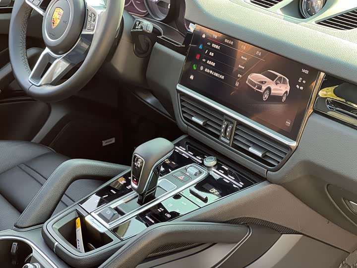 Фото 13 - Porsche Cayenne