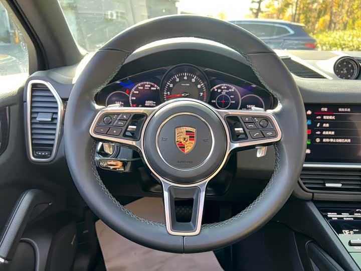 Фото 17 - Porsche Cayenne