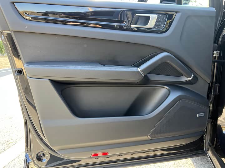 Фото 21 - Porsche Cayenne