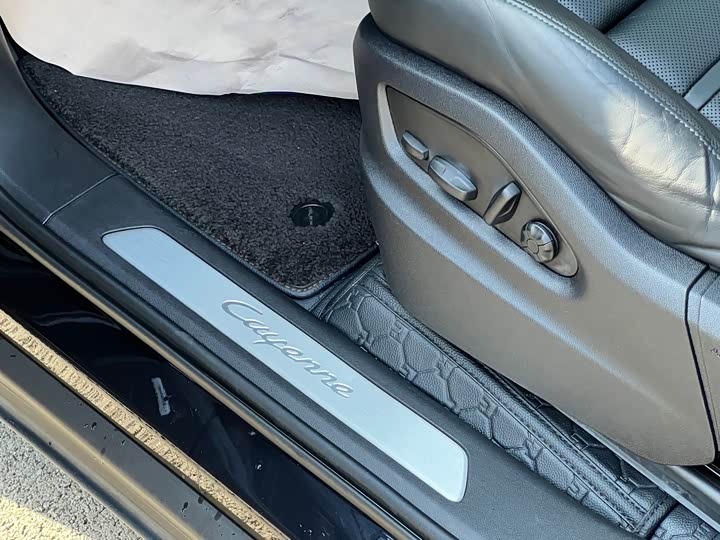 Фото 23 - Porsche Cayenne