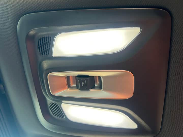 Фото 11 - Changan UNI-V