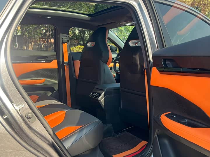 Фото 17 - Changan UNI-V