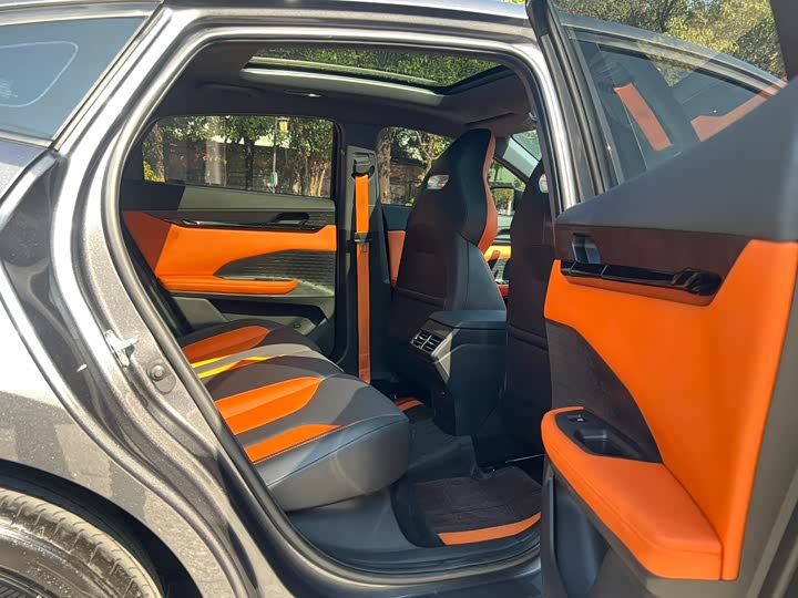 Фото 18 - Changan UNI-V