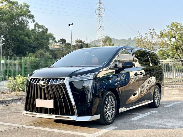 Фото 1 - GAC Trumpchi M8