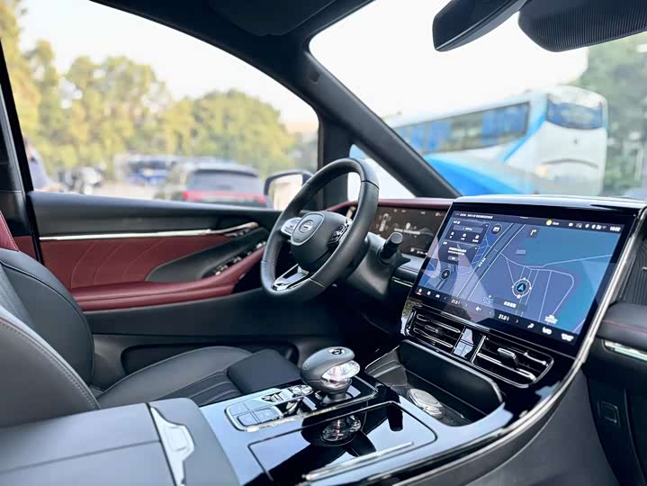 Фото 14 - GAC Trumpchi M8