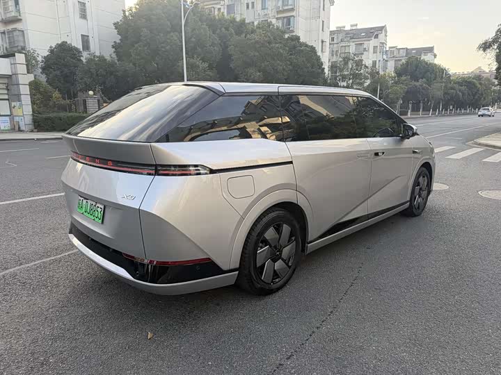 Фото 5 - XPeng X9