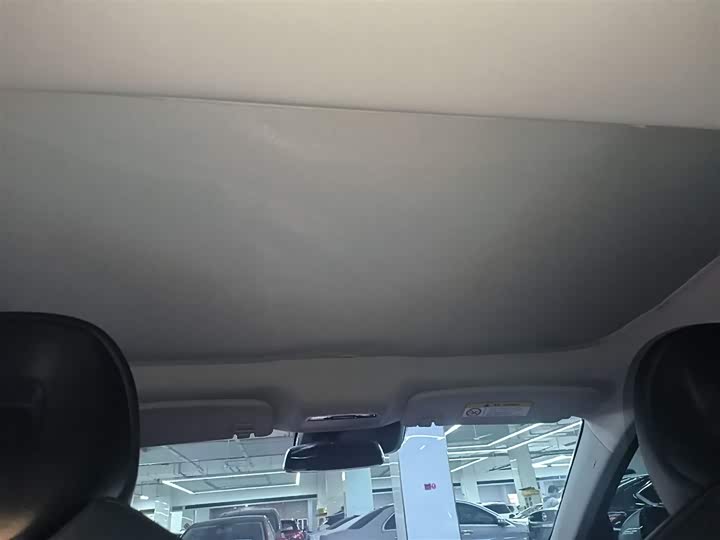 Фото 18 - XPeng P7