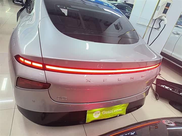Фото 6 - XPeng P7