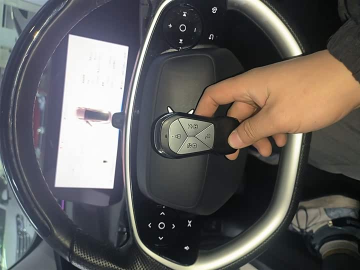 Фото 9 - XPeng P7