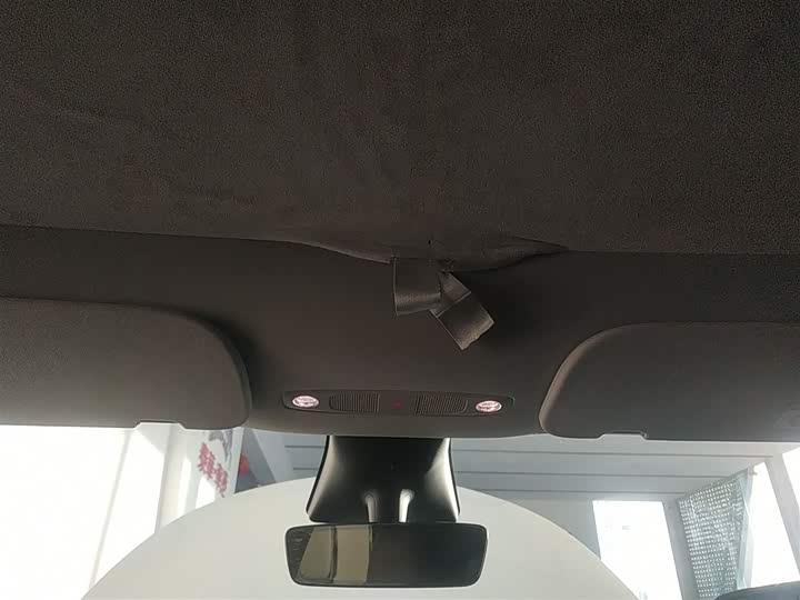 Фото 18 - Tesla Model Y