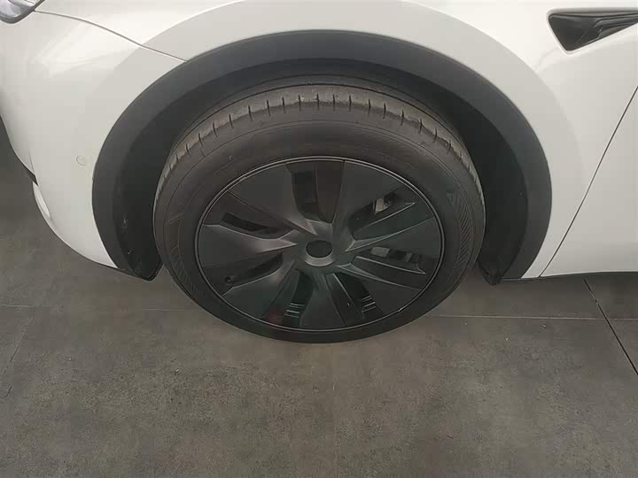 Фото 23 - Tesla Model Y