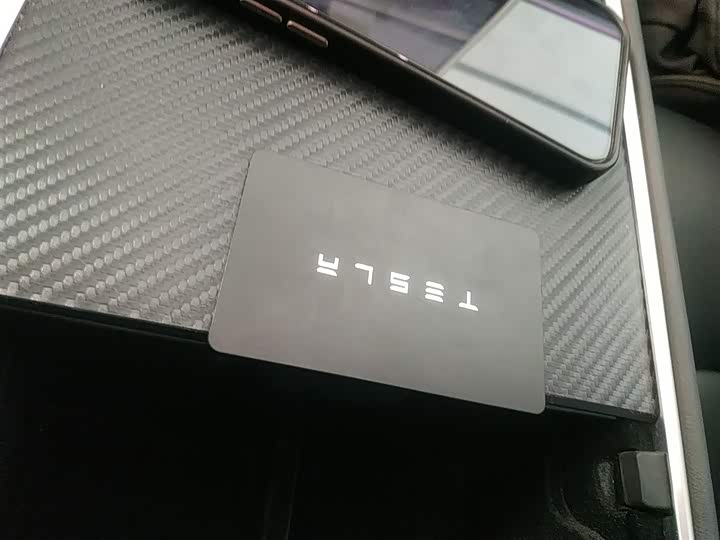 Фото 9 - Tesla Model Y