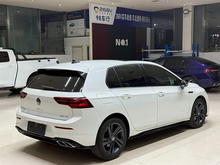 Фото 4 - Volkswagen Golf