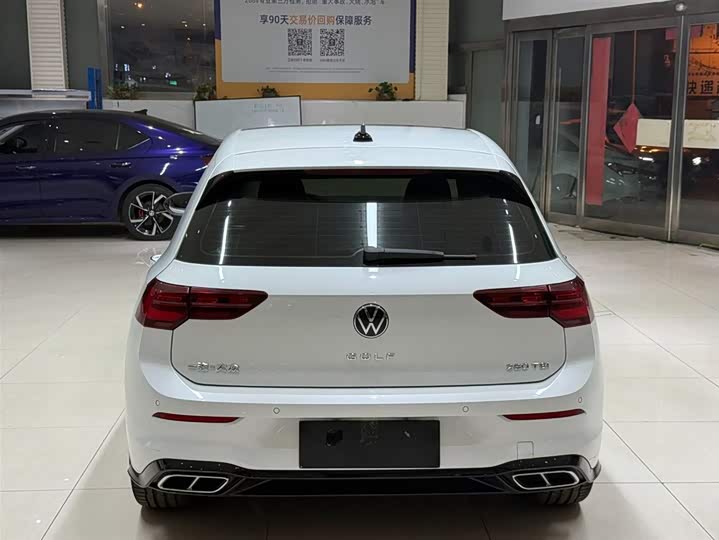 Фото 5 - Volkswagen Golf