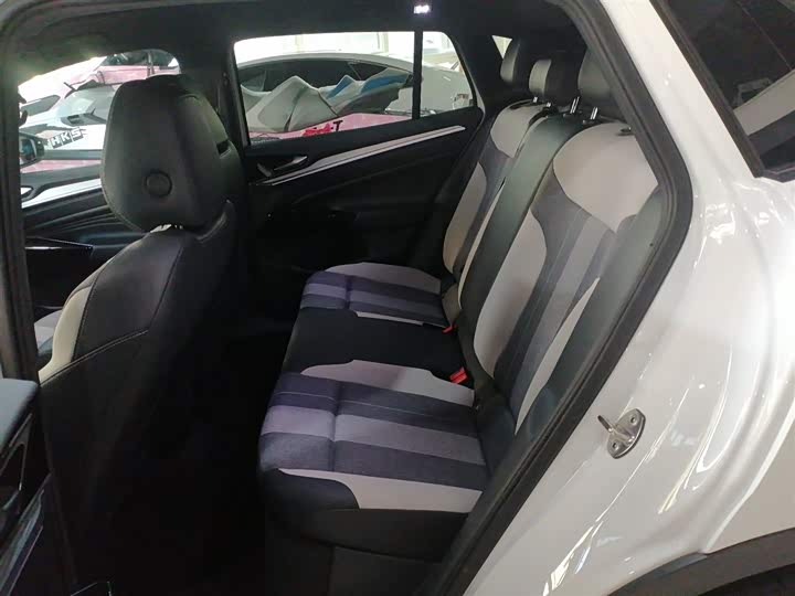 Фото 17 - Volkswagen ID.4 Crozz