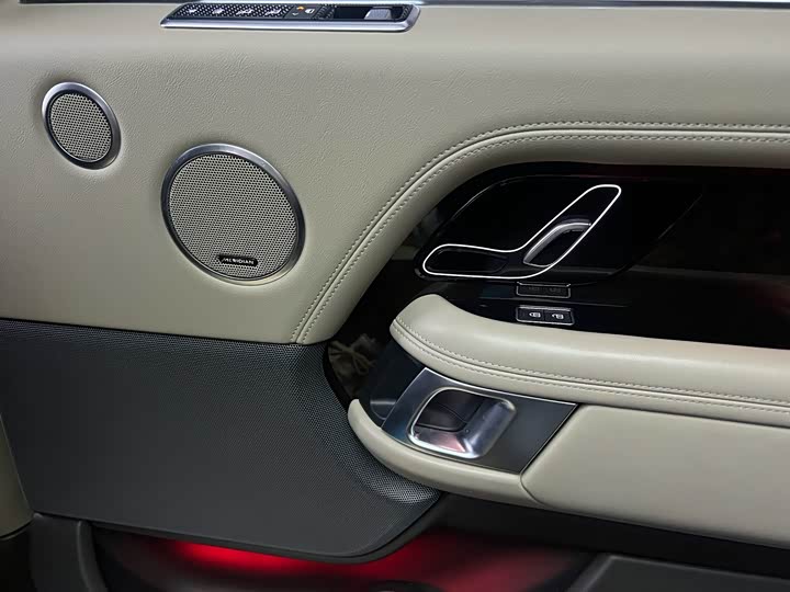 Фото 27 - Land Rover Range Rover