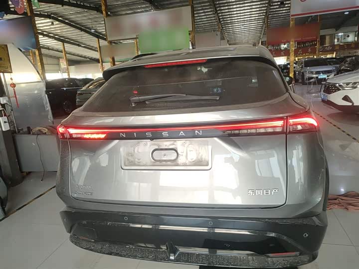 Фото 6 - Nissan Ariya EV