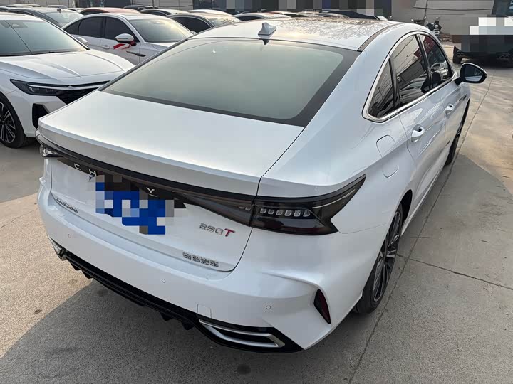 Фото 7 - Chery Arrizo 8