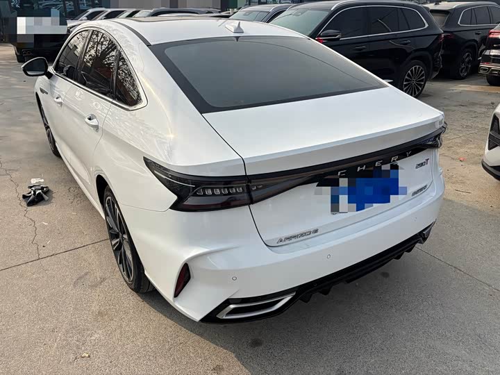 Фото 9 - Chery Arrizo 8