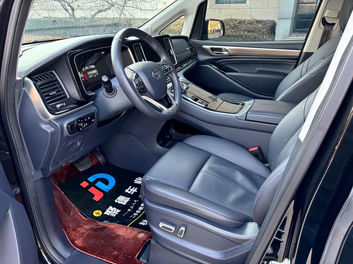 Фото 13 - GAC Trumpchi M8