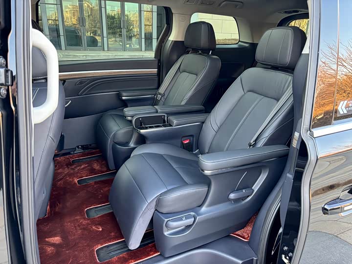 Фото 17 - GAC Trumpchi M8