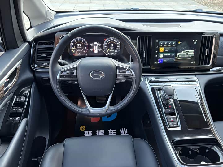 Фото 18 - GAC Trumpchi M8