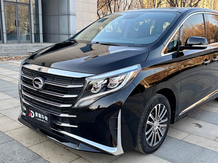 Фото 4 - GAC Trumpchi M8
