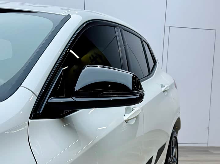 Фото 28 - BMW X2