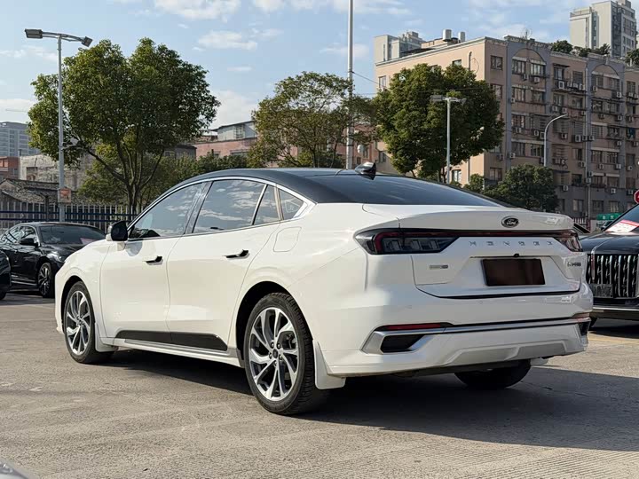 Фото 4 - Ford Mondeo