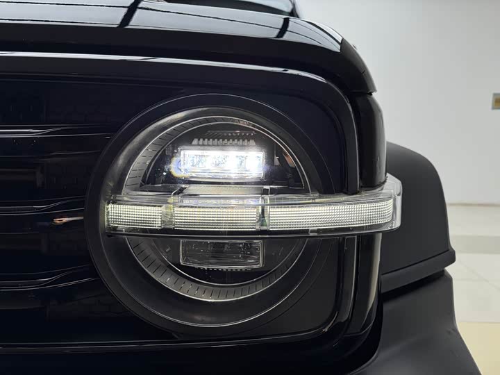 Фото 18 - Tank 300