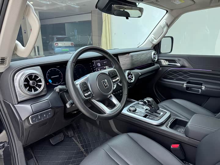 Фото 6 - Tank 300