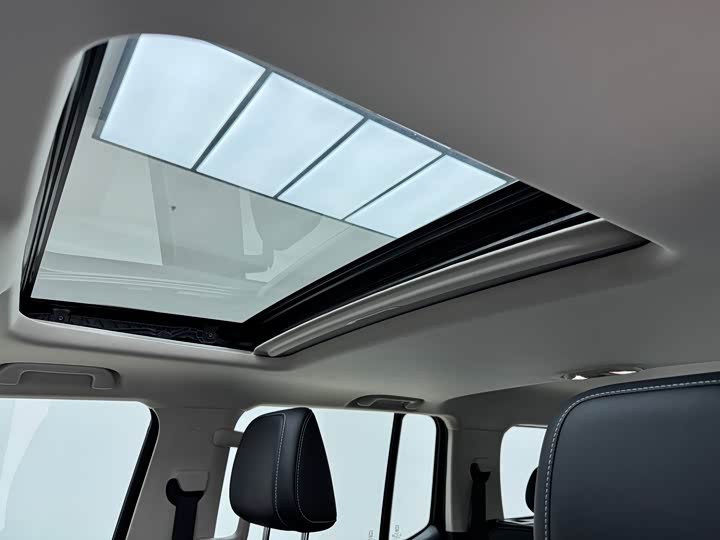 Фото 7 - Tank 300