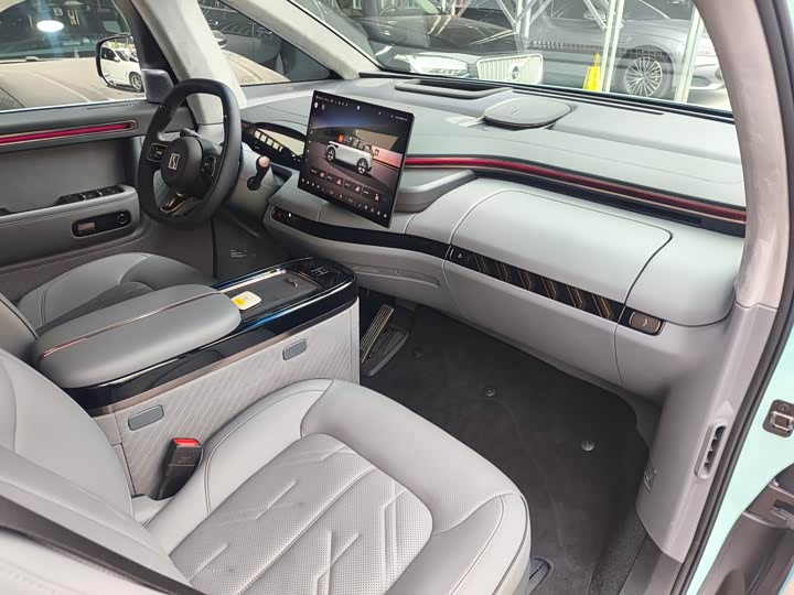 Фото 12 - Zeekr Mix