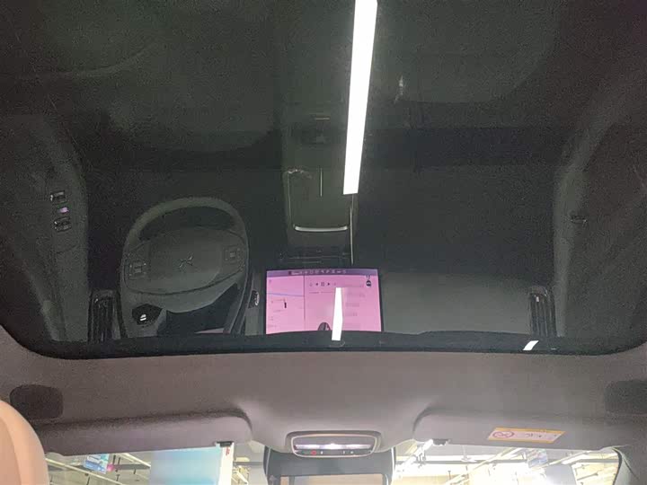 Фото 18 - XPeng F57