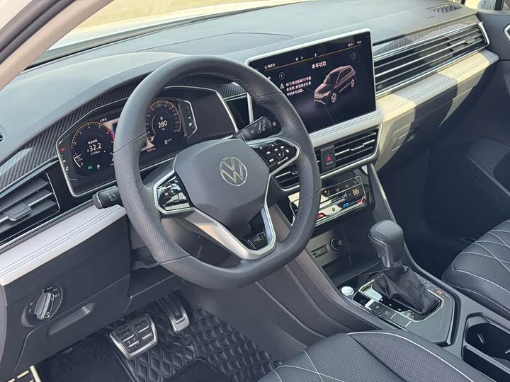 Фото 6 - Volkswagen Tiguan L Pro