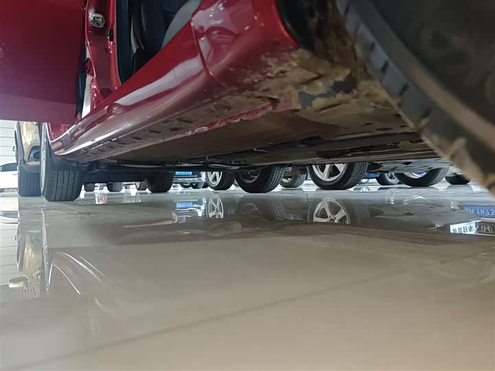 Фото 21 - Nissan Tiida