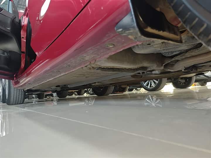 Фото 22 - Nissan Tiida