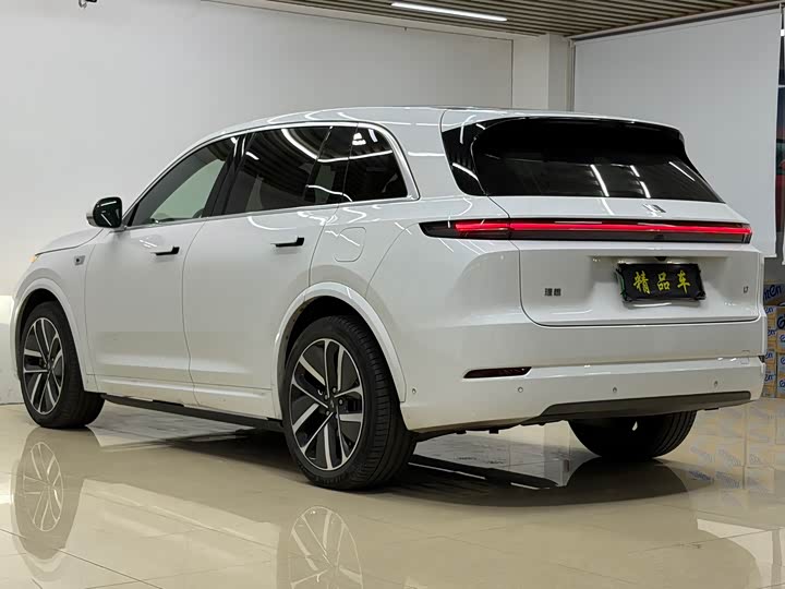 Фото 9 - LiXiang L7