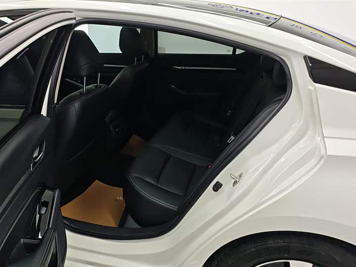 Фото 11 - Nissan Teana