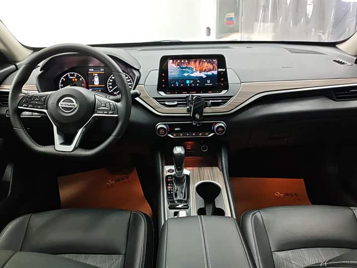 Фото 12 - Nissan Teana