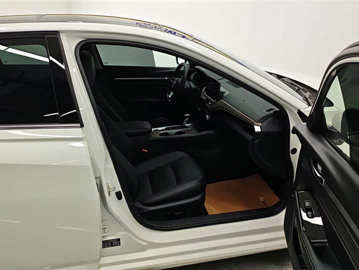 Фото 8 - Nissan Teana