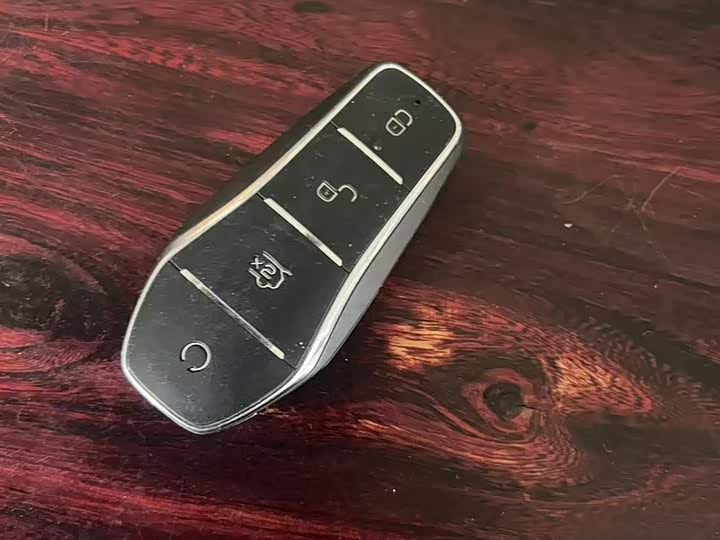 Фото 8 - BYD Yuan Plus