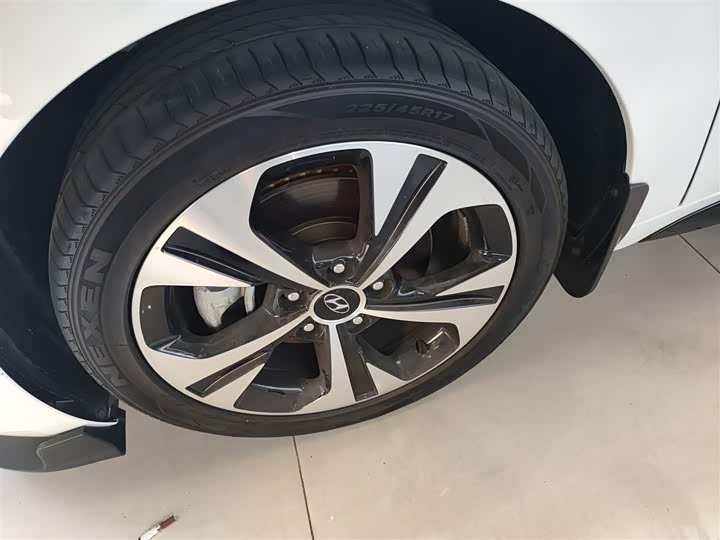 Фото 23 - Hyundai Lafesta