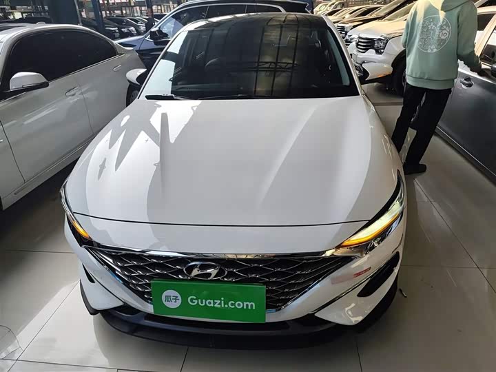 Фото 3 - Hyundai Lafesta