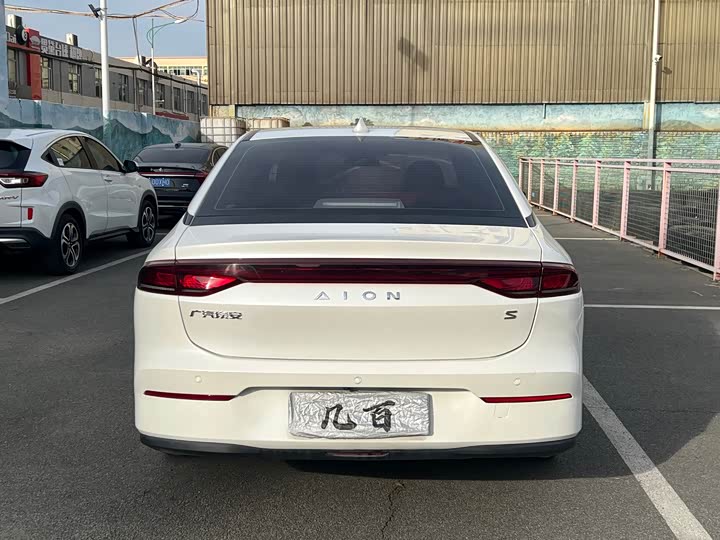 Фото 4 - GAC Aion S