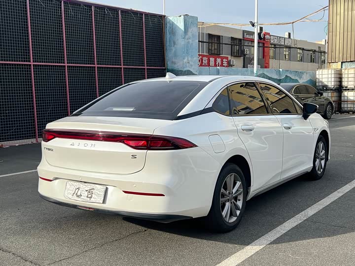 Фото 6 - GAC Aion S