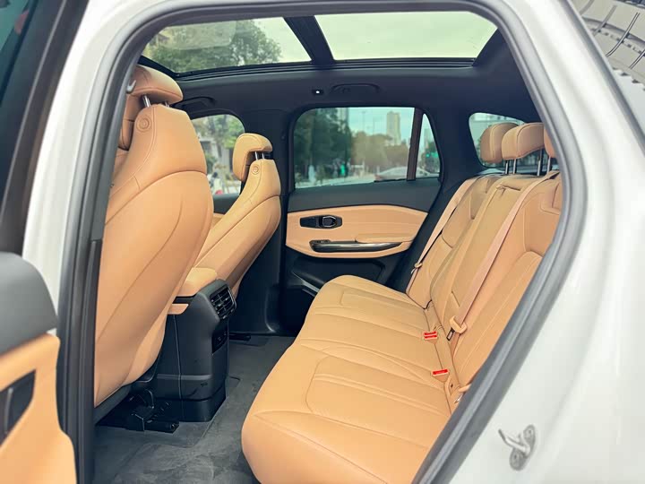 Фото 9 - Nio ES6