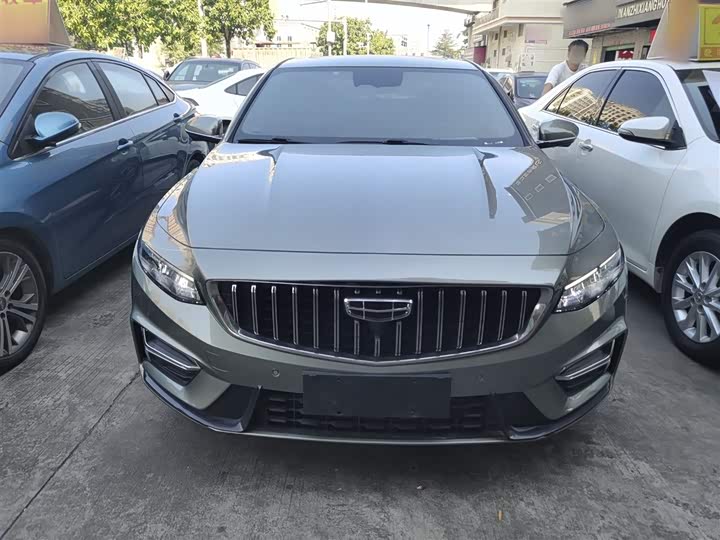 Фото 3 - Geely Preface