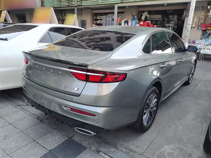 Фото 7 - Geely Preface