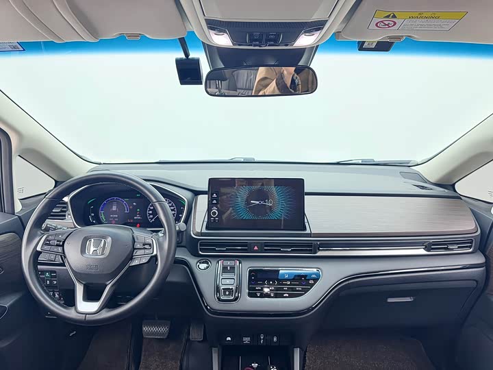 Фото 10 - Honda Odyssey